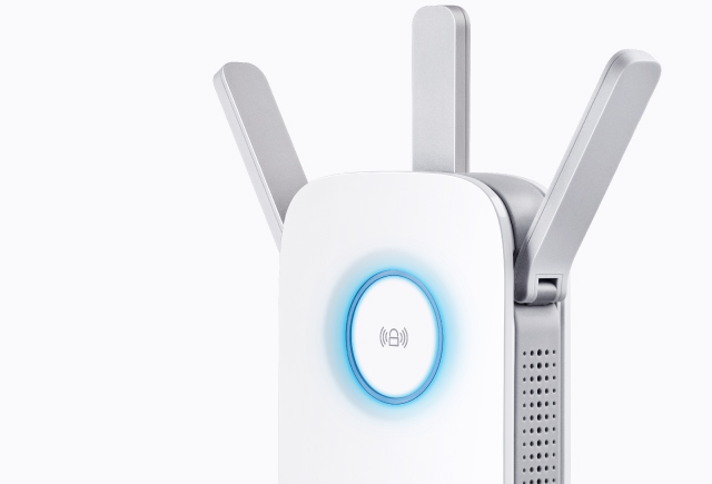 Image result for Easy Installation with RE Button The extender RE450 works with any standard wireless router. Instantly connect the RE450 to a router by pressing the extenderÃ¢Â€Â™s RE button followed by the routerÃ¢Â€Â™s WPS button (if available).  Once connected with an existing router, you can take RE450 anywhere within the wireless range of the existing router, no more further configurations.